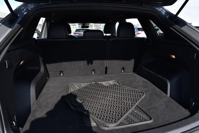 Volkswagen Atlas Cross Sport Vehicle Image 23