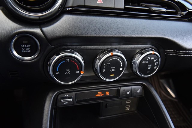 Mazda MX-5 Miata RF Vehicle Image 15