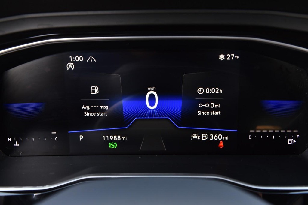 Volkswagen Jetta Vehicle Full-screen Gallery Image 12