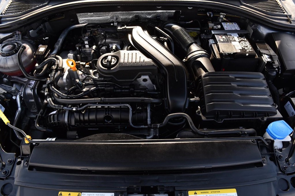 Volkswagen Jetta Vehicle Full-screen Gallery Image 23