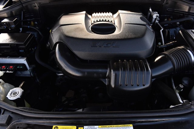 Jeep Grand Cherokee Vehicle Image 27