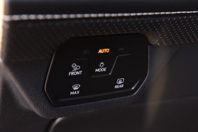 Volkswagen Atlas Vehicle Image 11