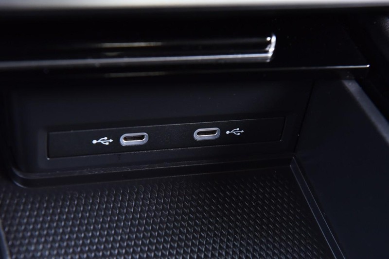 Volkswagen Atlas Vehicle Image 16