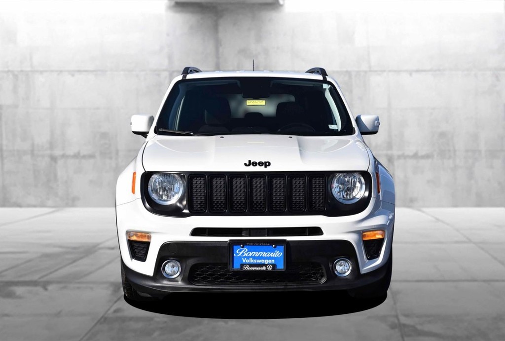 Jeep Renegade Vehicle Full-screen Gallery Image 4