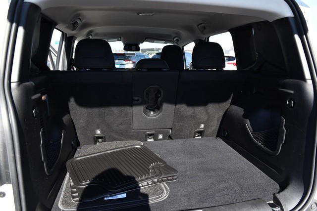 Jeep Renegade Vehicle Image 21