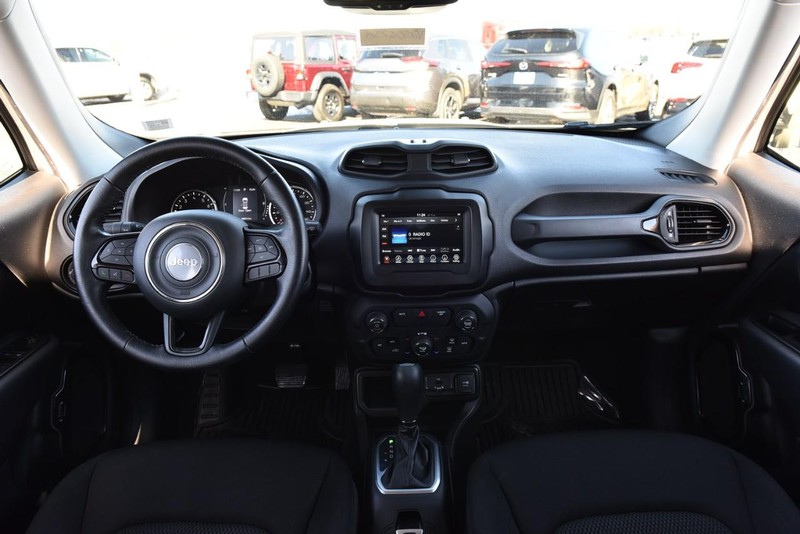 Jeep Renegade Vehicle Image 07