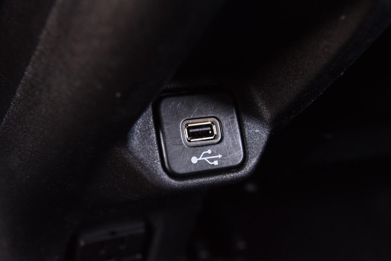 Jeep Renegade Vehicle Image 20