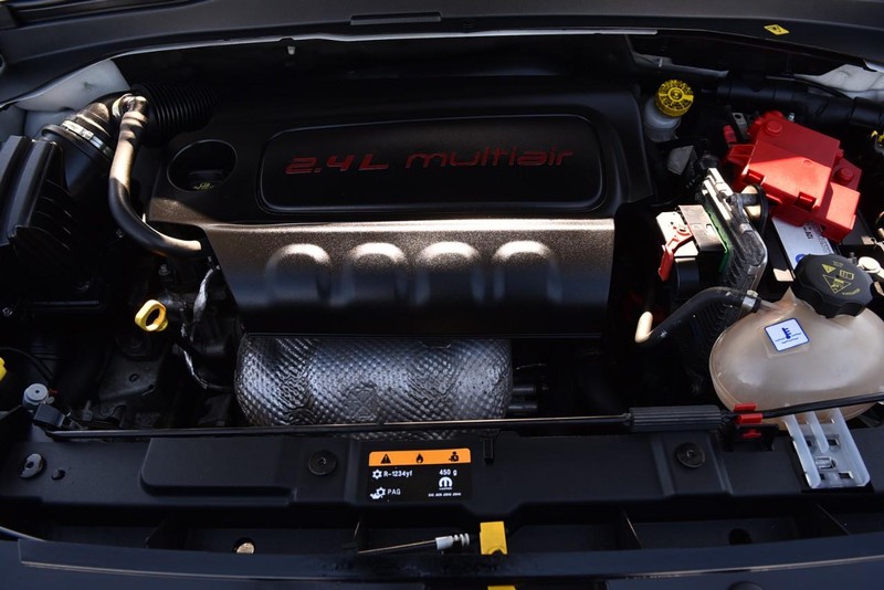 Jeep Renegade Vehicle Image 22