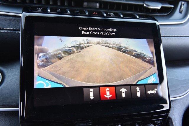 Jeep Grand Cherokee L Vehicle Image 15