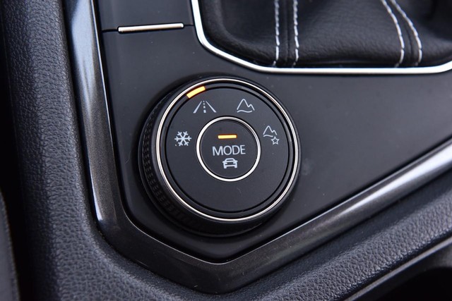 Volkswagen Tiguan Vehicle Image 17