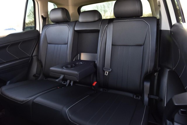 Volkswagen Tiguan Vehicle Image 21
