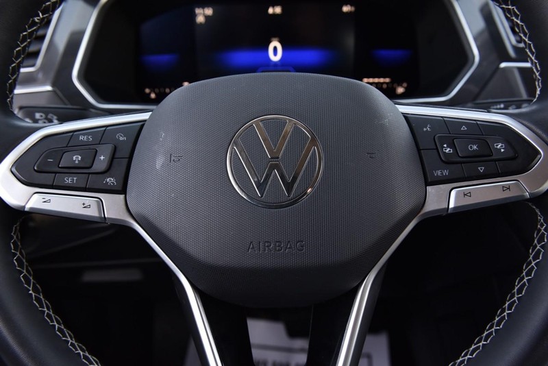 Volkswagen Tiguan Vehicle Image 17