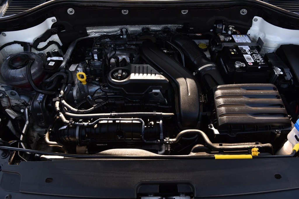 Volkswagen Taos Vehicle Full-screen Gallery Image 25