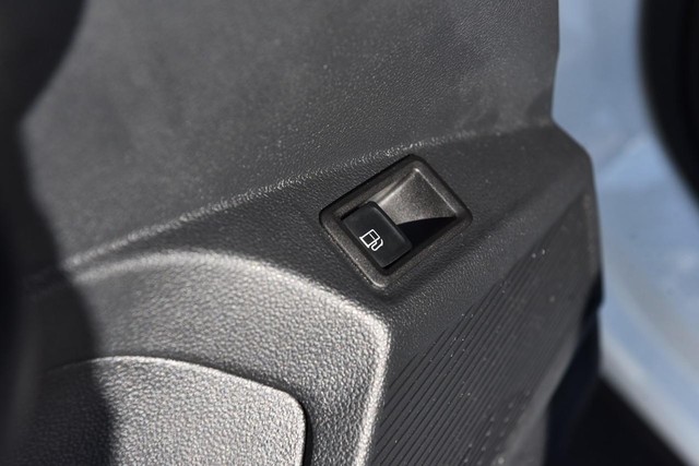 Volkswagen Taos Vehicle Image 09