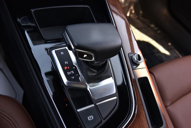 Audi A4 Sedan Vehicle Image 18