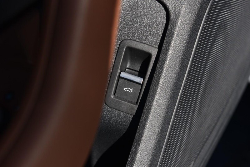 Audi A4 Sedan Vehicle Image 09