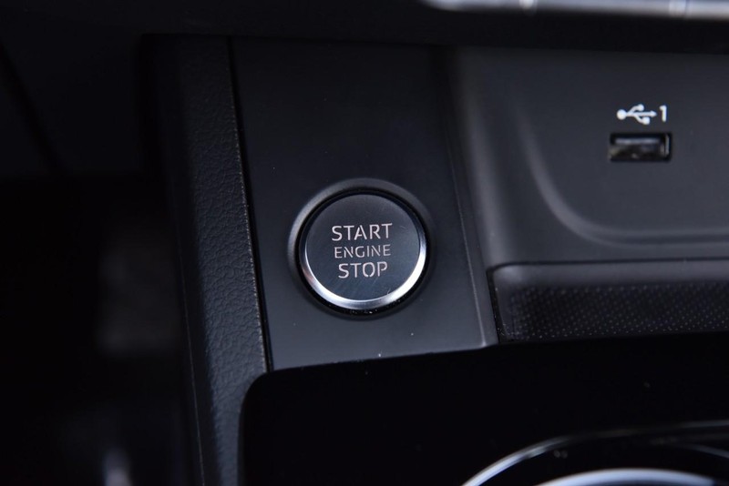 Audi A4 Sedan Vehicle Image 17