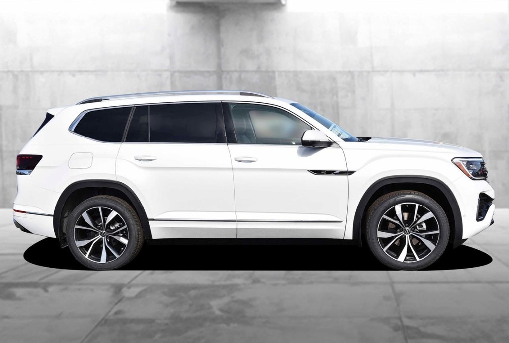 Volkswagen Atlas Vehicle Full-screen Gallery Image 5