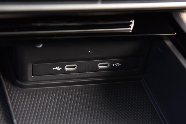 Volkswagen Atlas Vehicle Image 15