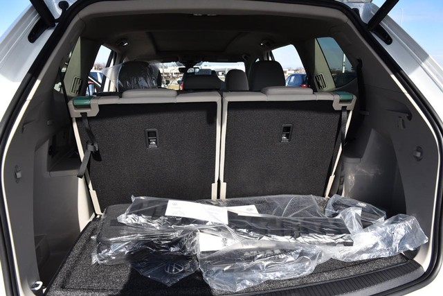 Volkswagen Atlas Vehicle Image 25