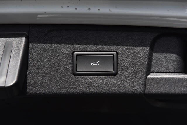 Volkswagen Atlas Vehicle Image 26