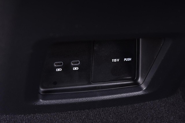 Volkswagen Atlas Cross Sport Vehicle Image 24