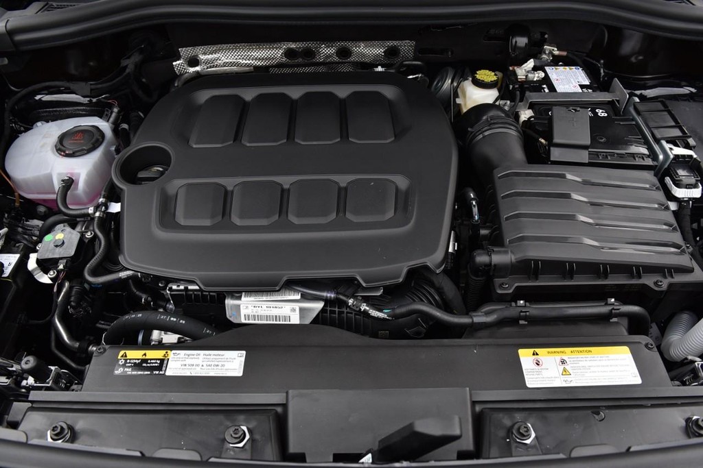 Volkswagen Tiguan Vehicle Full-screen Gallery Image 19