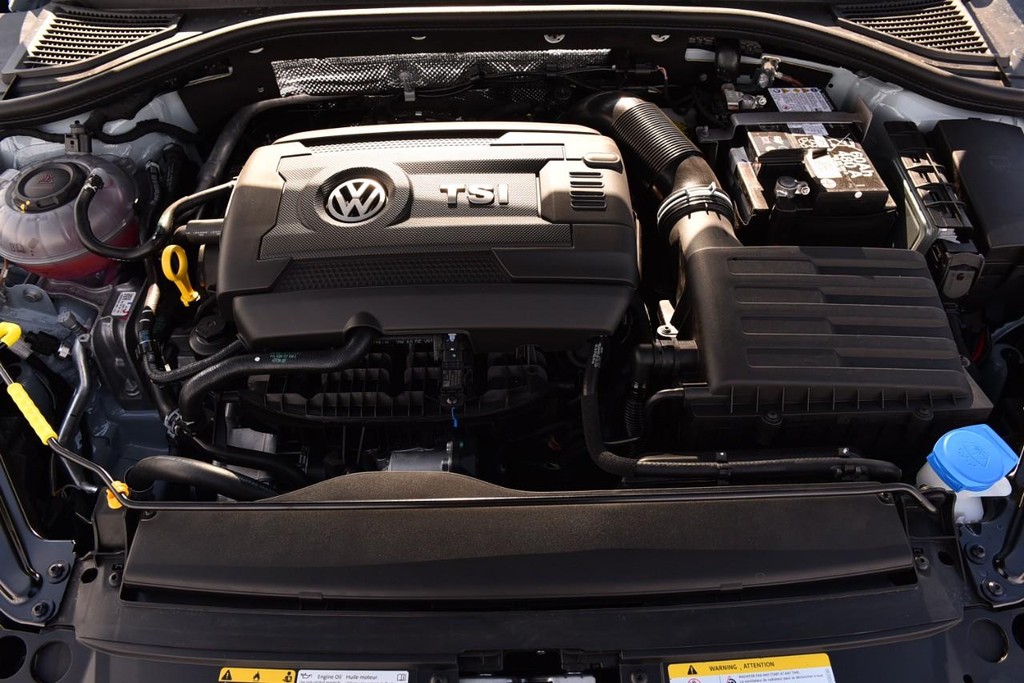 Volkswagen Jetta GLI Vehicle Full-screen Gallery Image 25