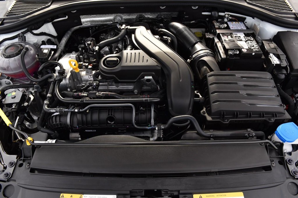 Volkswagen Jetta Vehicle Full-screen Gallery Image 25