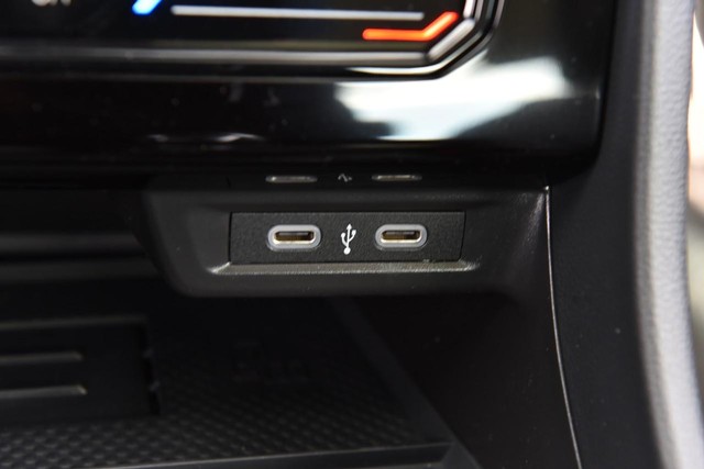 Volkswagen Jetta Vehicle Image 16