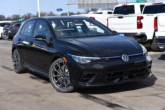 Volkswagen Golf R Vehicle Image 02