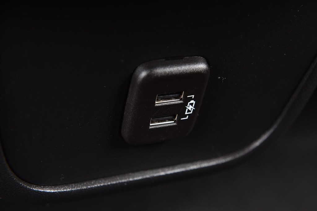 GMC Terrain Vehicle Full-screen Gallery Image 24