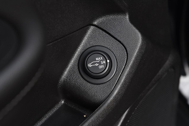 GMC Terrain Vehicle Image 09