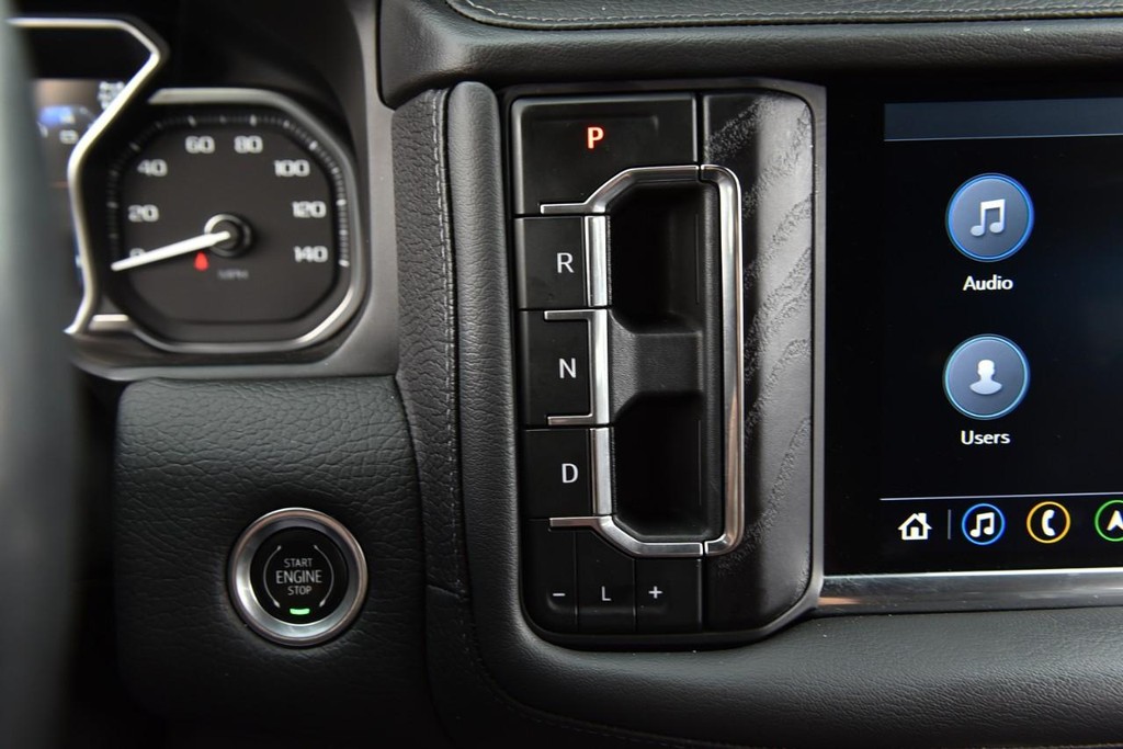 GMC Yukon Vehicle Full-screen Gallery Image 18