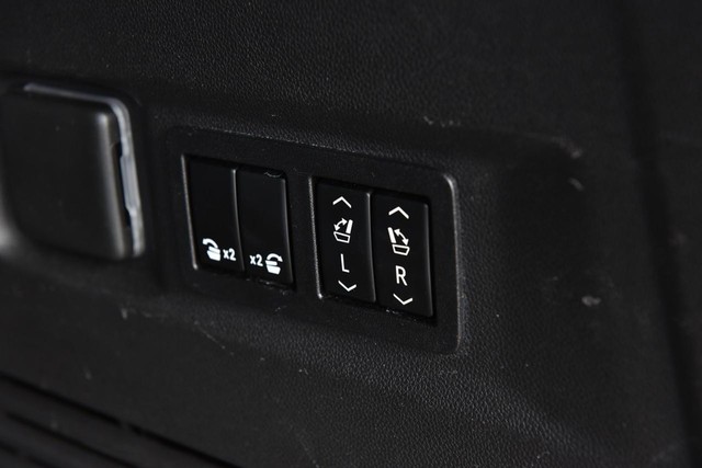 GMC Yukon Vehicle Image 31