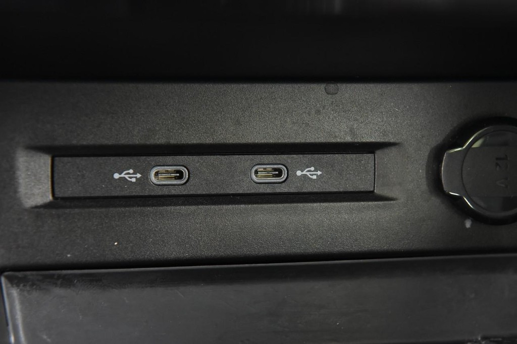 Volkswagen Taos Vehicle Full-screen Gallery Image 14