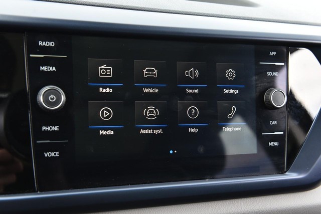 Volkswagen Taos Vehicle Image 12