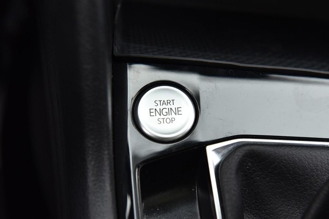 Volkswagen Taos Vehicle Image 15