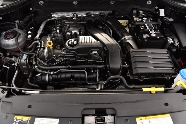 Volkswagen Taos Vehicle Image 24