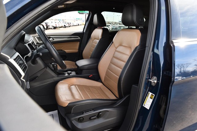 Volkswagen Atlas Cross Sport Vehicle Image 19