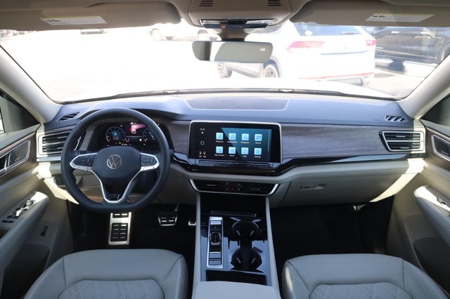 Volkswagen Atlas Vehicle Image 07