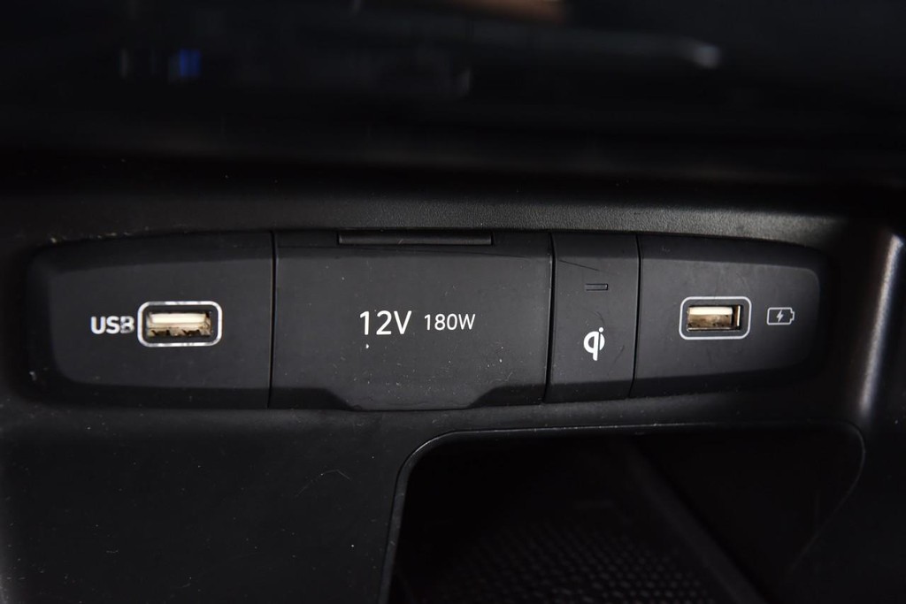 Hyundai Tucson Vehicle Full-screen Gallery Image 15