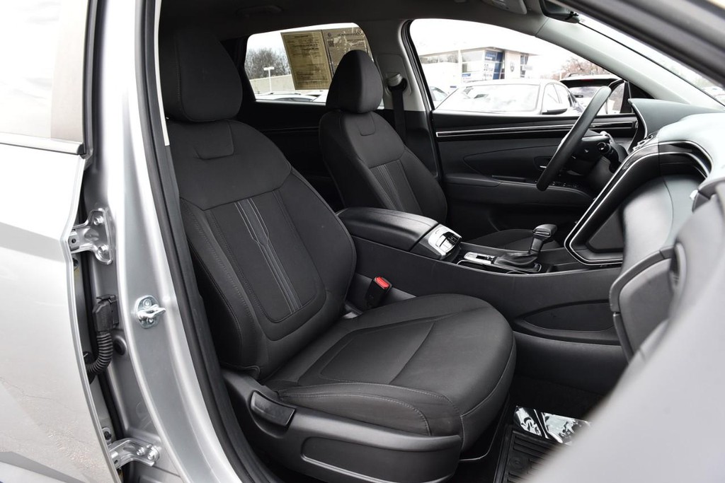 Hyundai Tucson Vehicle Full-screen Gallery Image 21