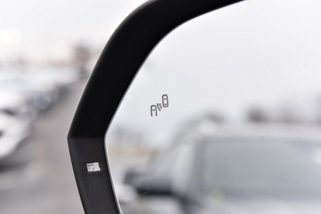 Volkswagen Atlas Cross Sport Vehicle Image 10