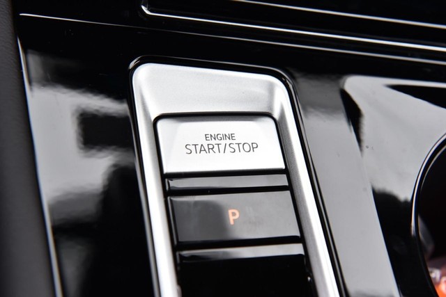 Volkswagen Atlas Cross Sport Vehicle Image 17