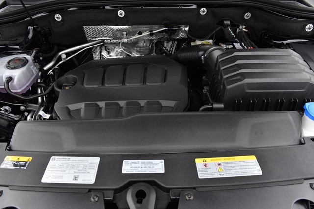 Volkswagen Atlas Cross Sport Vehicle Image 27