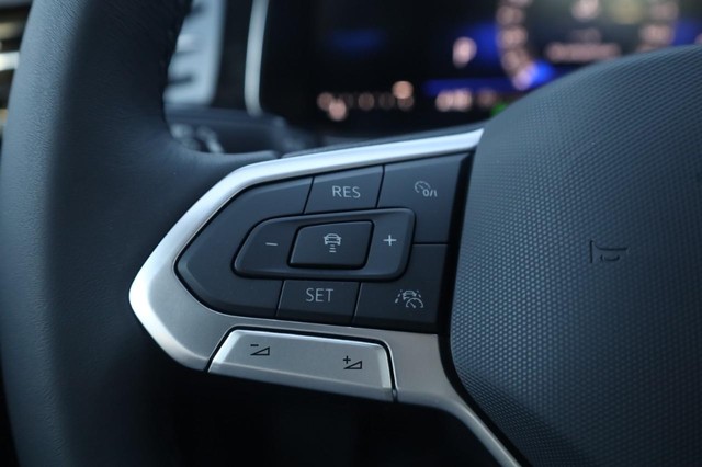 Volkswagen Jetta Vehicle Image 13