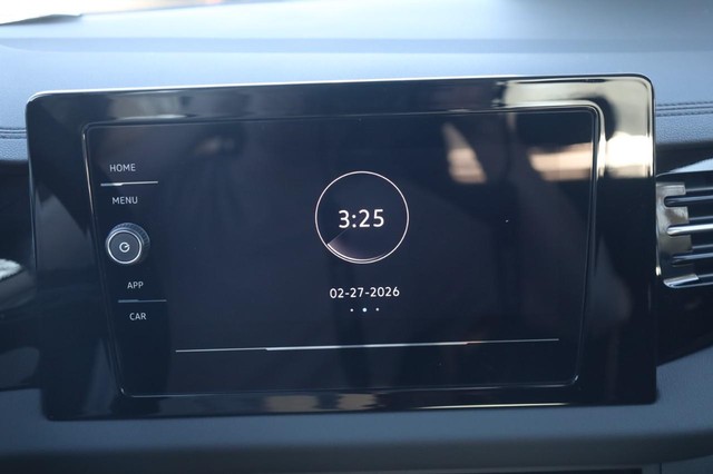 Volkswagen Jetta Vehicle Image 14