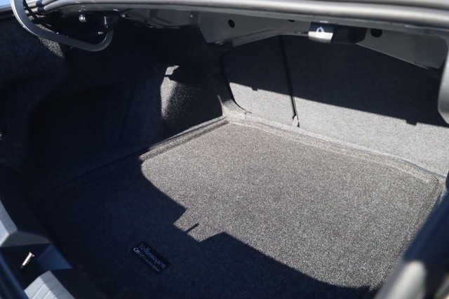 Volkswagen Jetta Vehicle Image 22