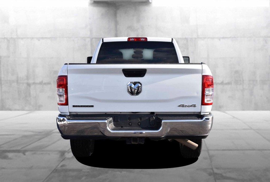 Ram 2500 Vehicle Full-screen Gallery Image 6